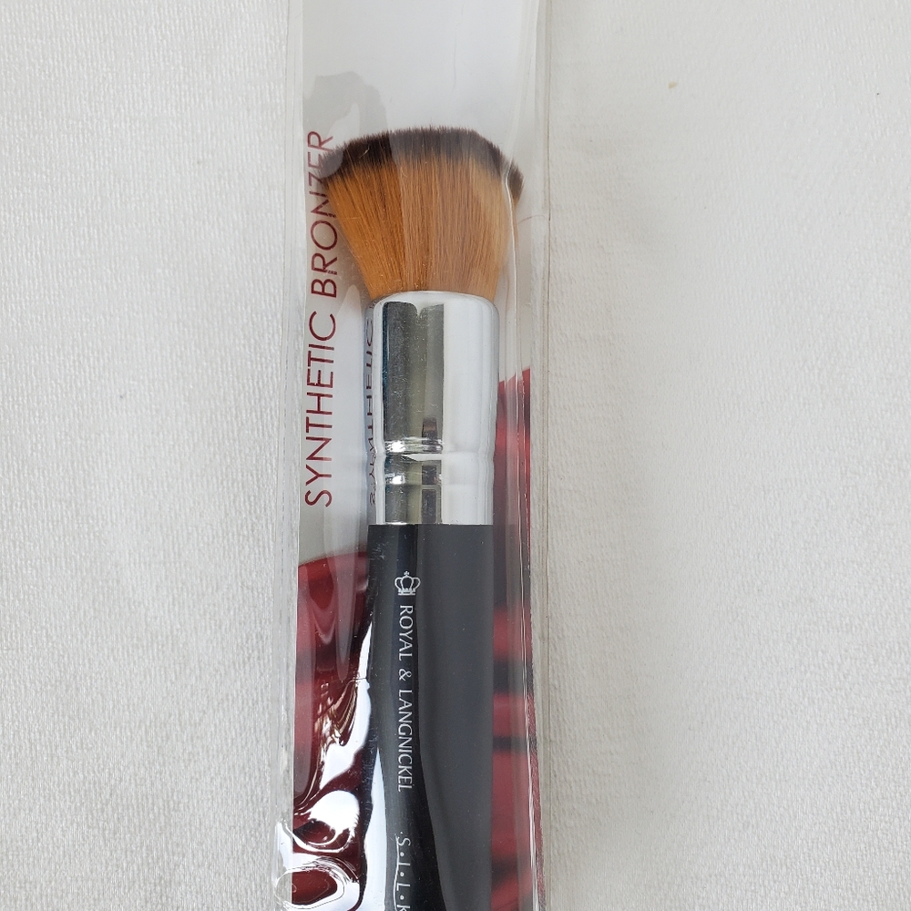 Free With Any Purchase-Royal & Lagnickel Silk Synthetic Bronzer Brush